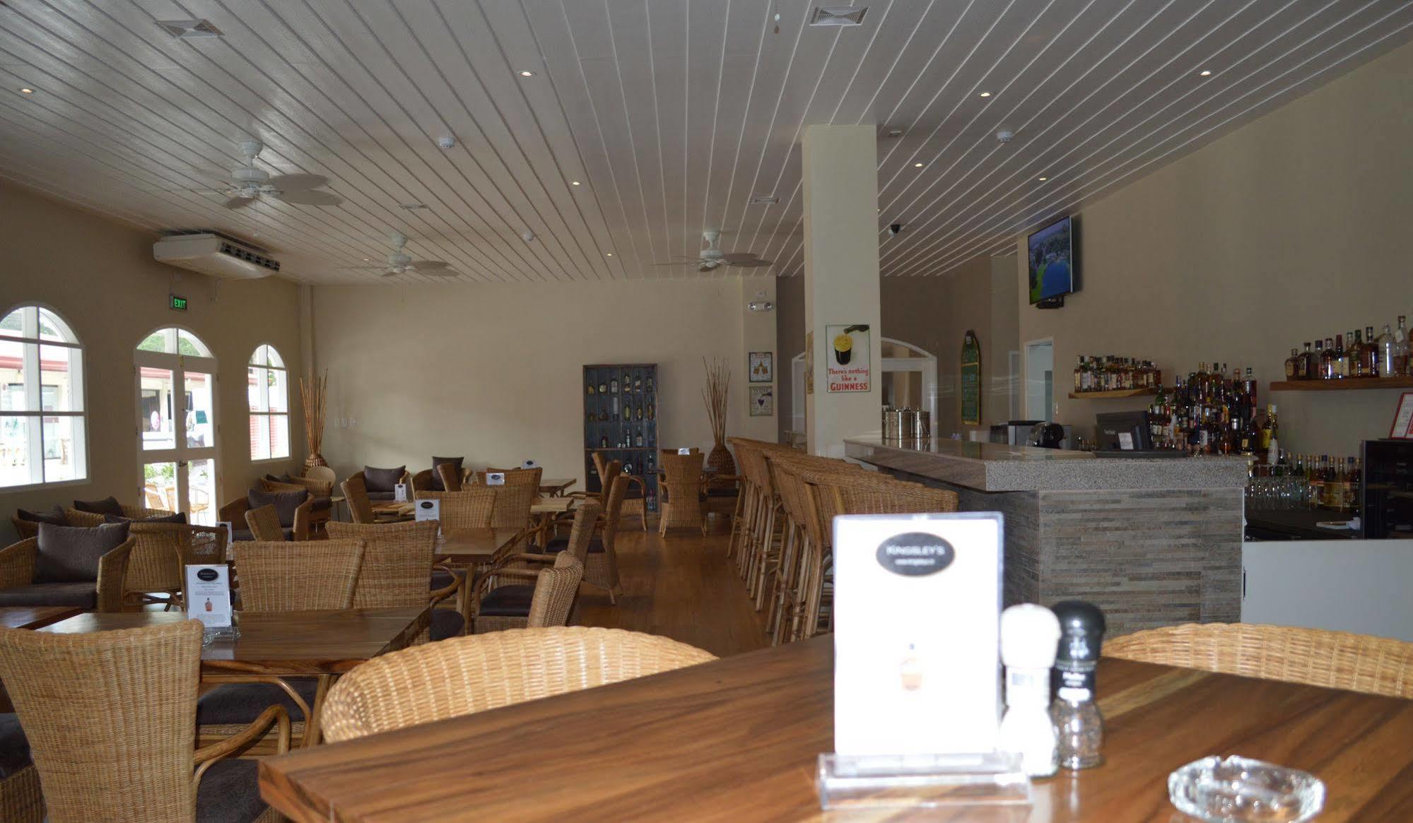 Mabalacat Kingsley'S Hotel And Gastro Pub מראה חיצוני תמונה
