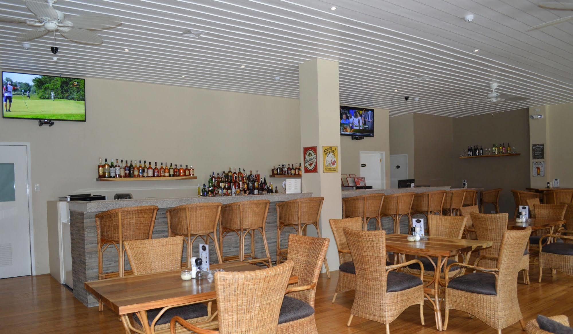 Mabalacat Kingsley'S Hotel And Gastro Pub מראה חיצוני תמונה